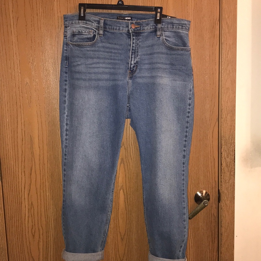 fashion nova mom jeans
